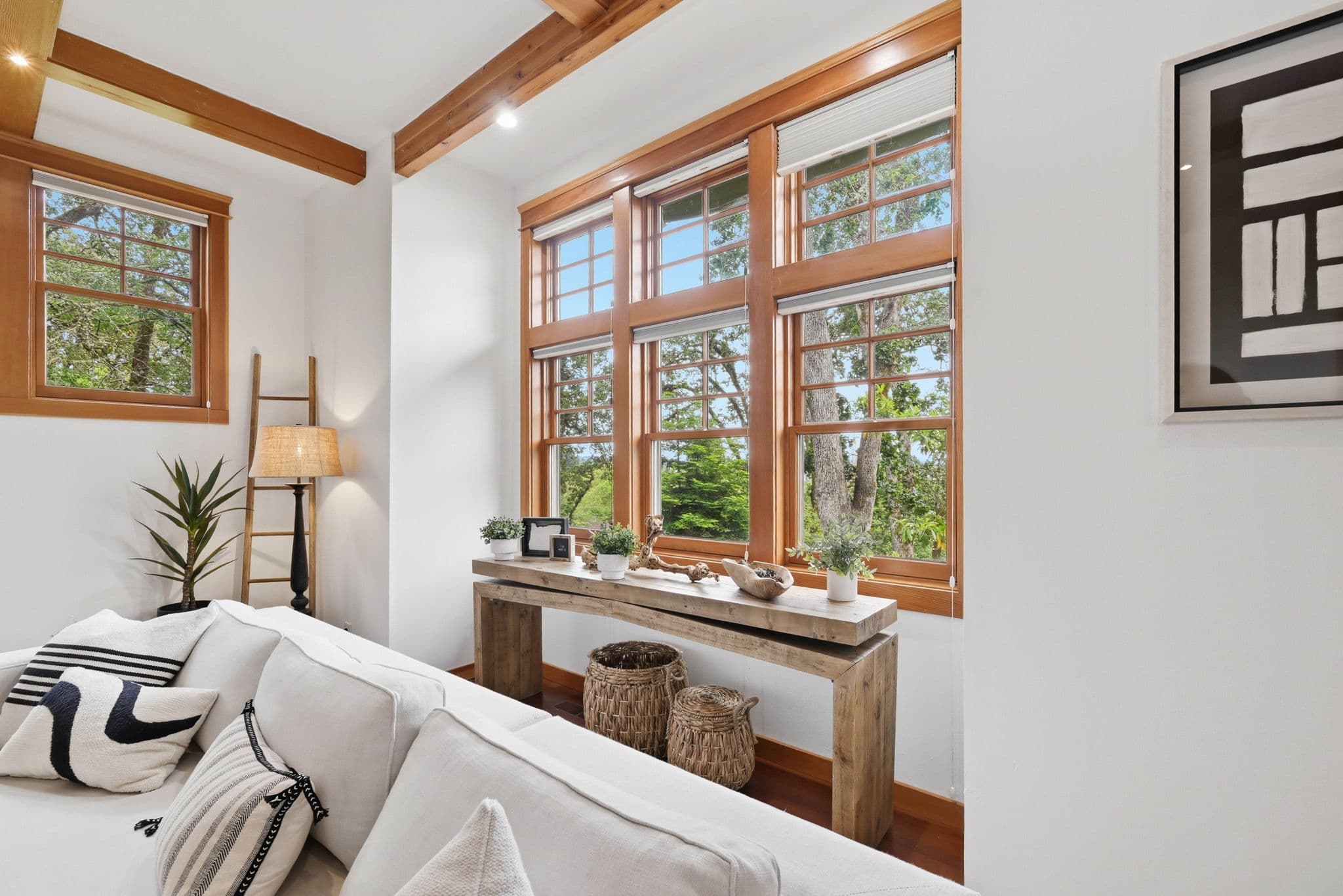 1829 Fairmont Blvd. interior gallery view 15