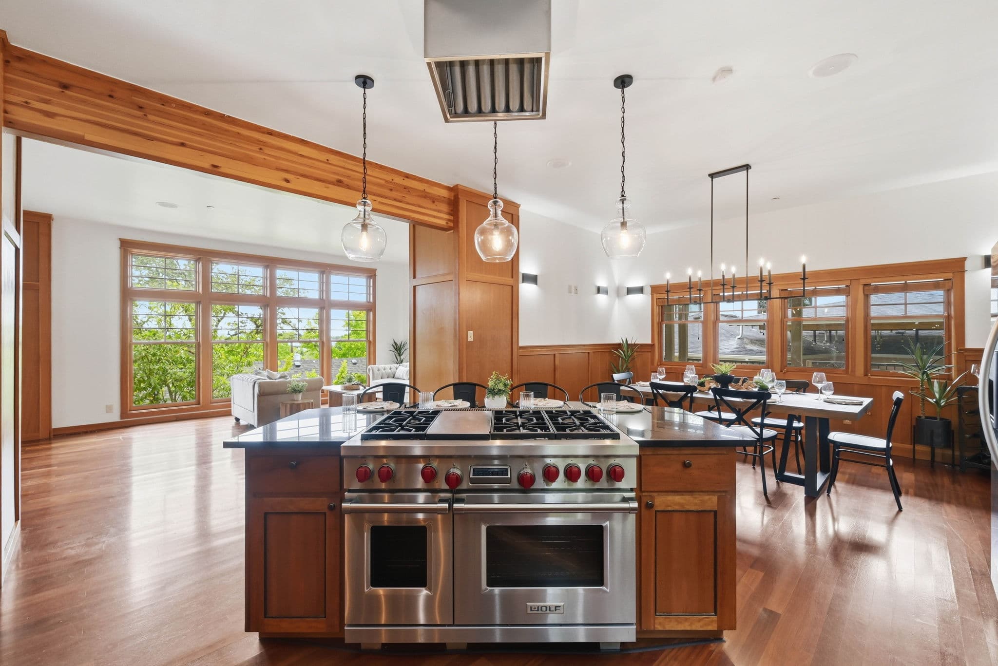 1829 Fairmont Blvd. interior gallery view 23
