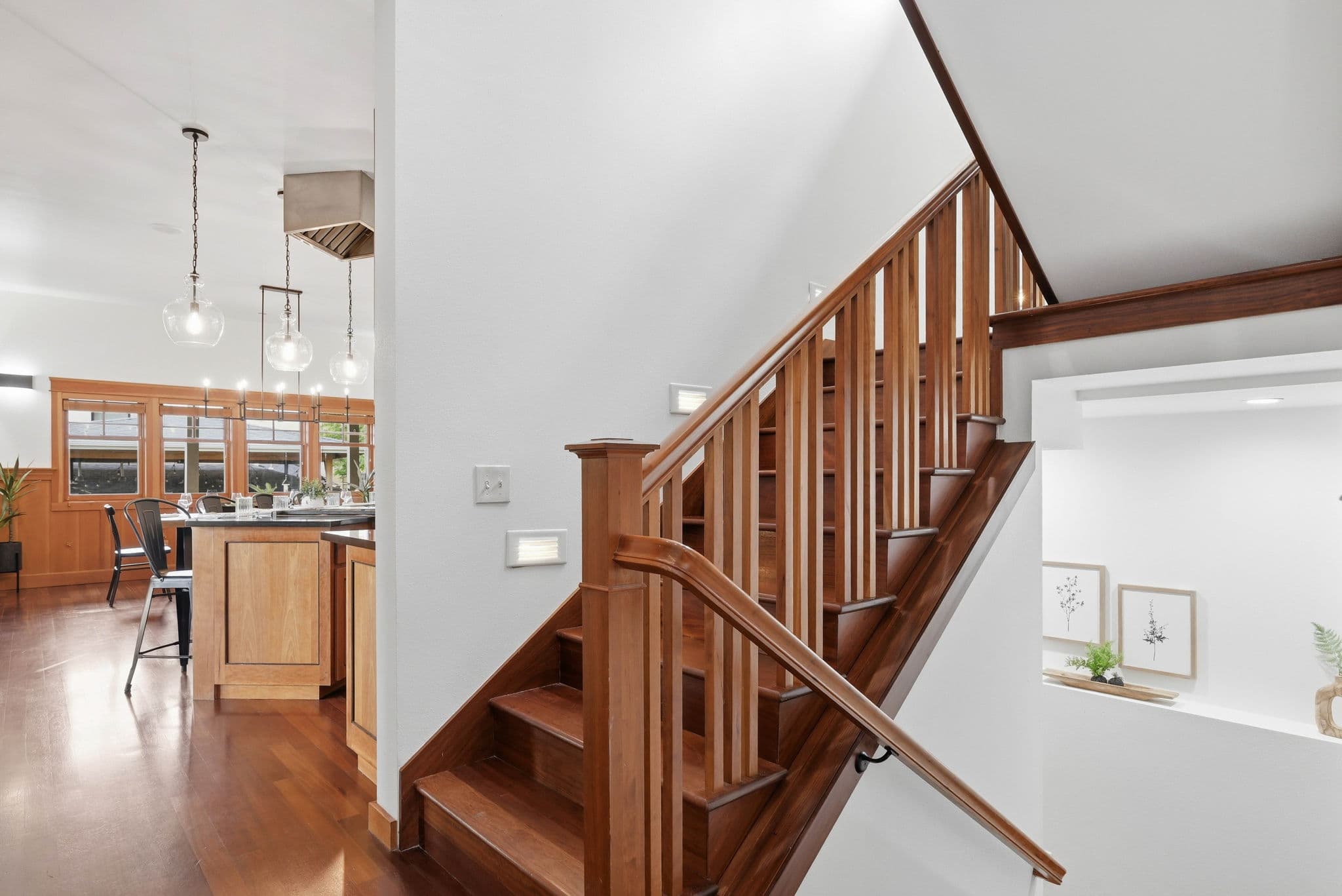 1829 Fairmont Blvd. interior gallery view 29