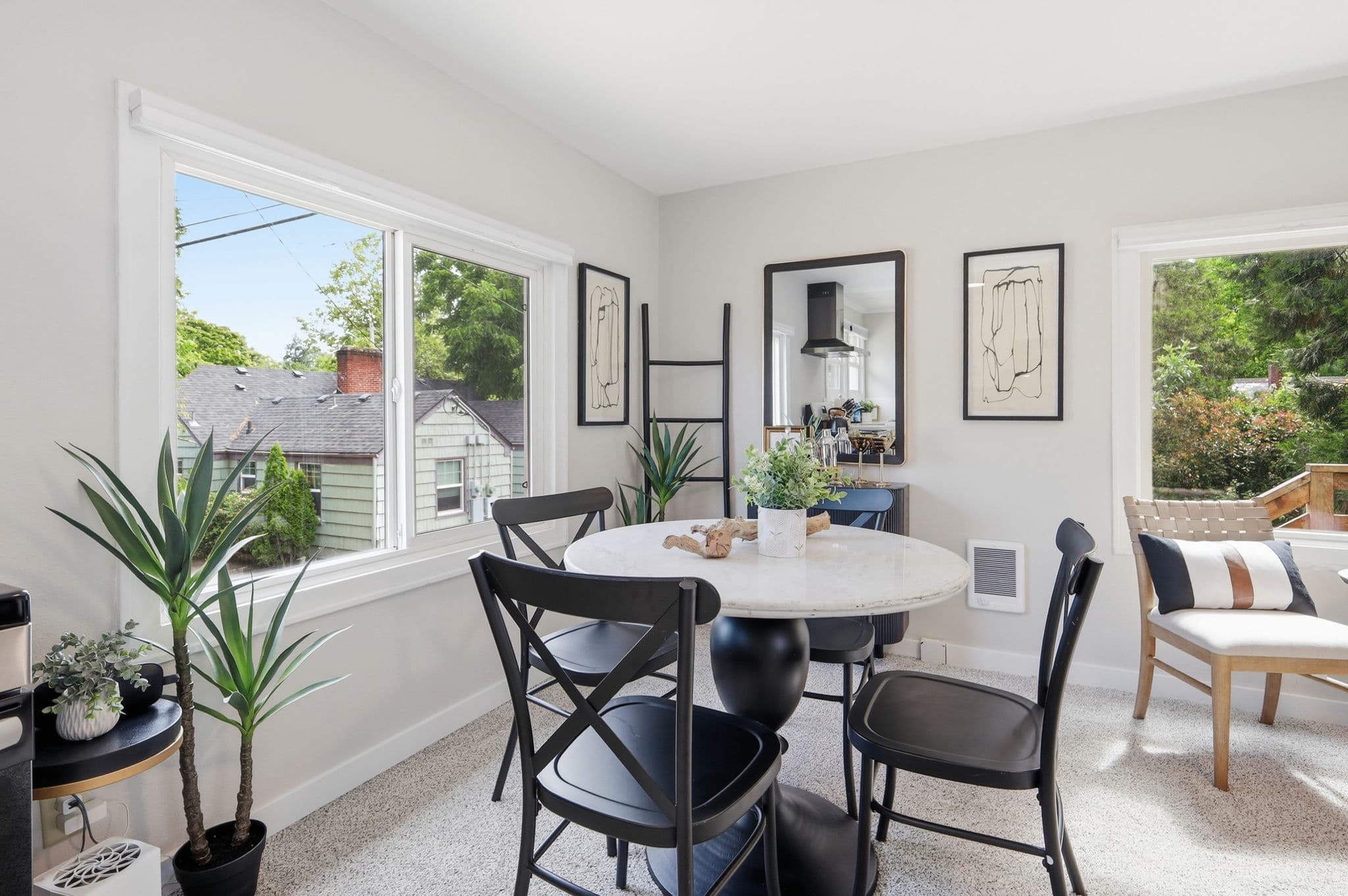 560 W 13th - 1320 Washington interior gallery view 38