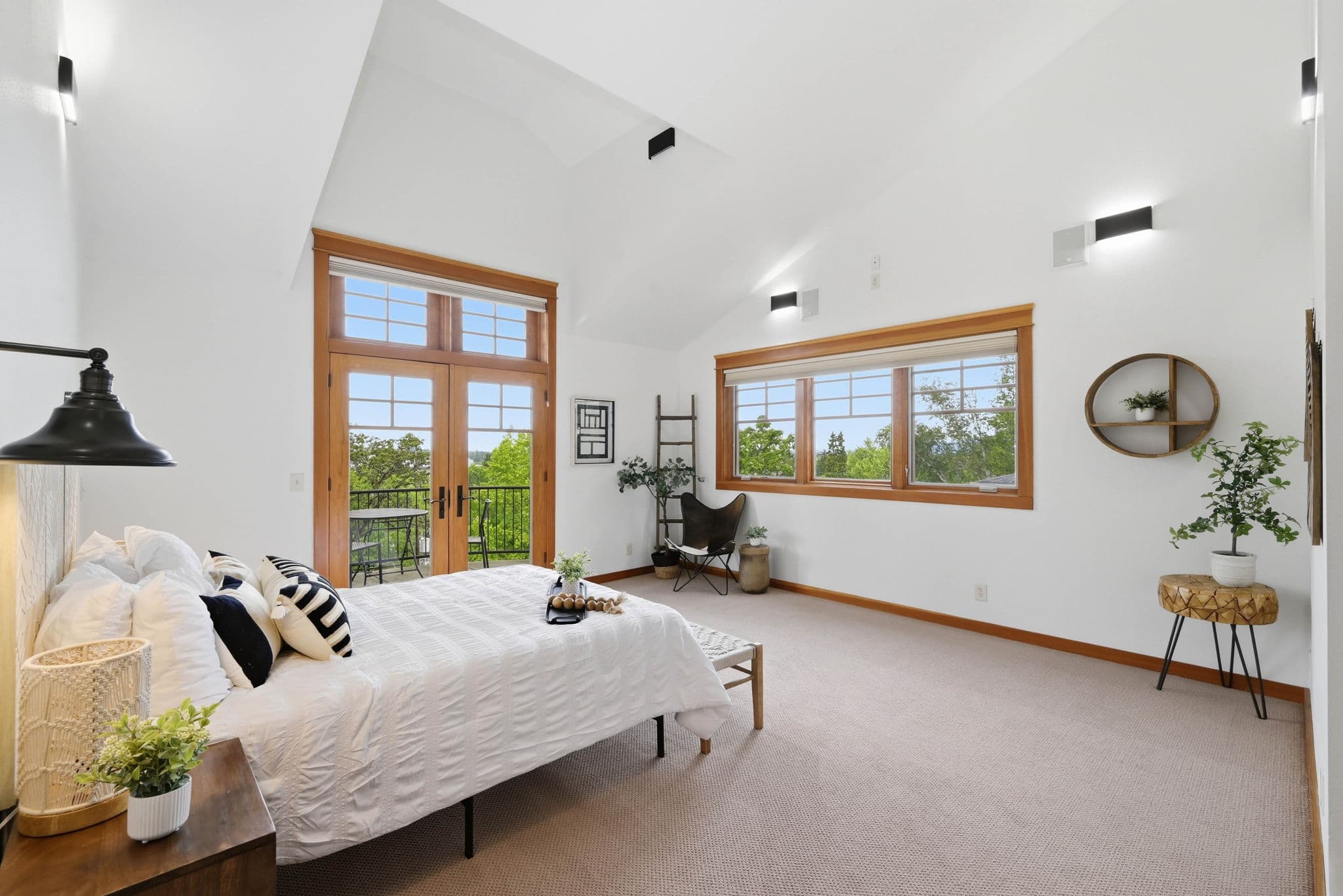1829 Fairmont Blvd. interior gallery view 31