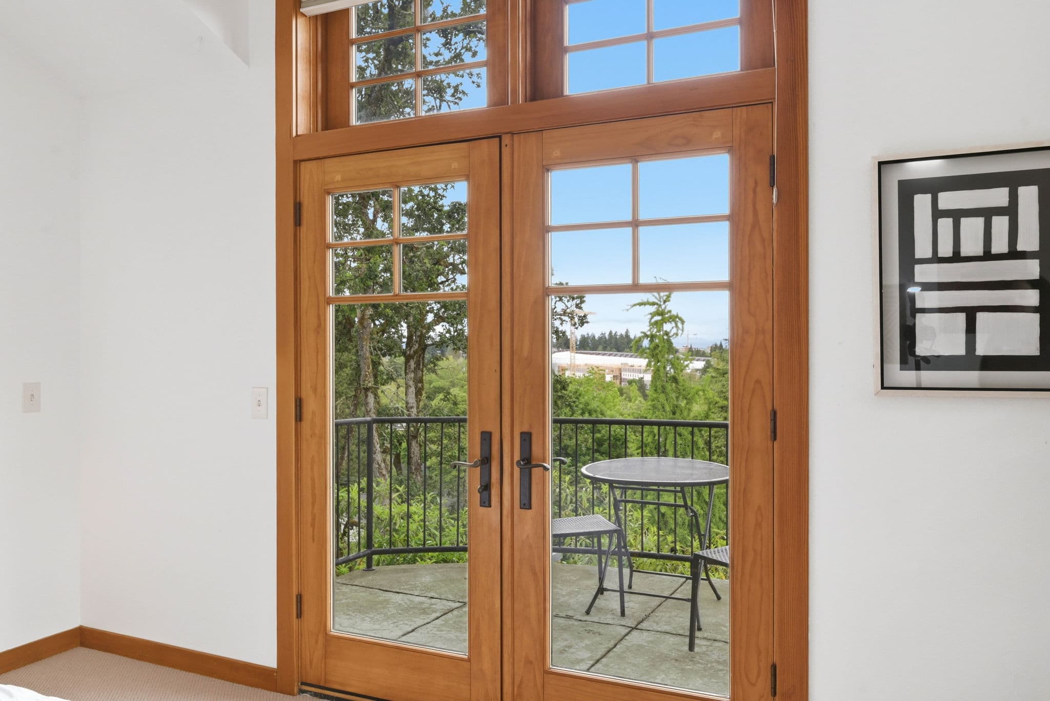 1829 Fairmont Blvd. interior gallery view 32