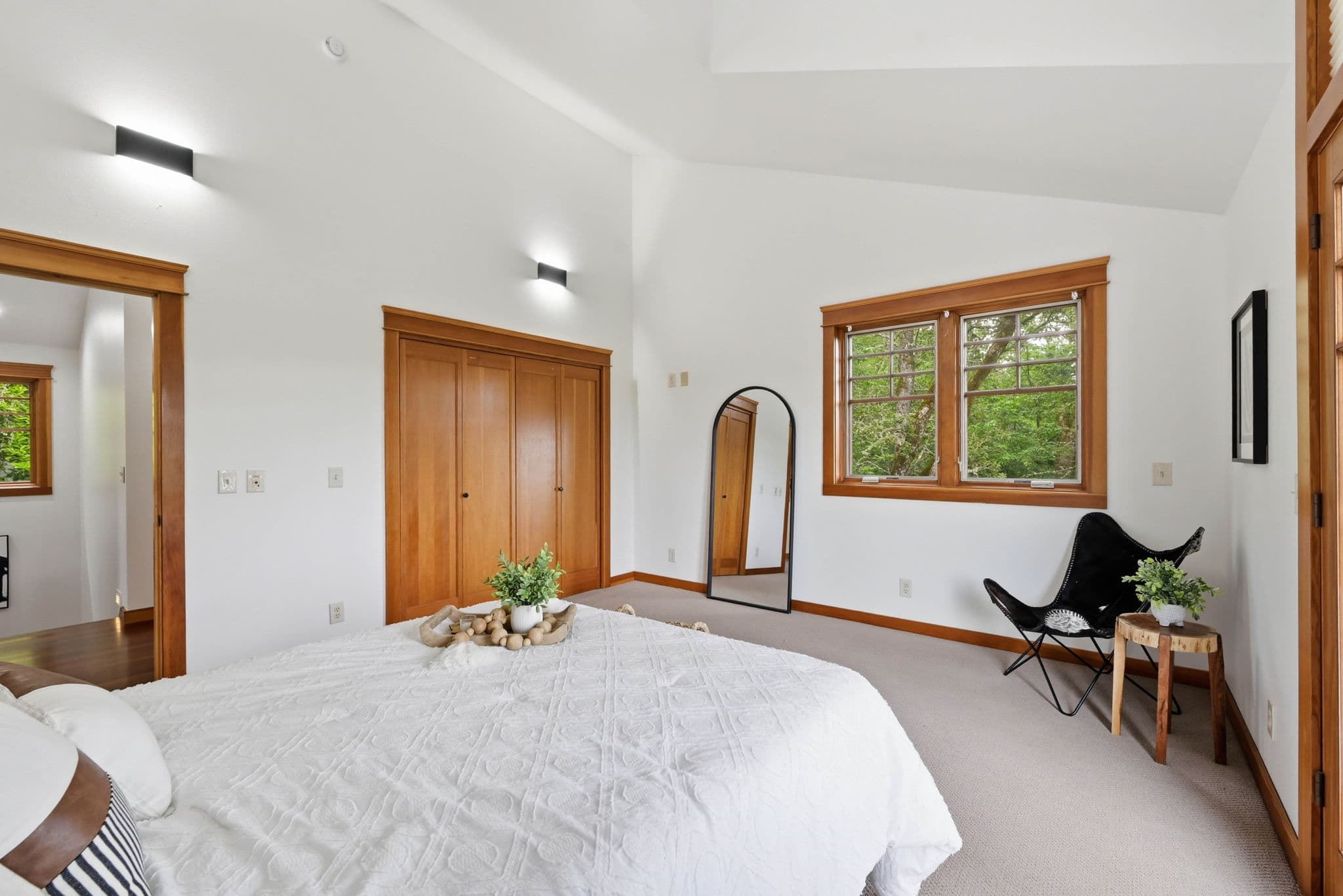 1829 Fairmont Blvd. interior gallery view 43