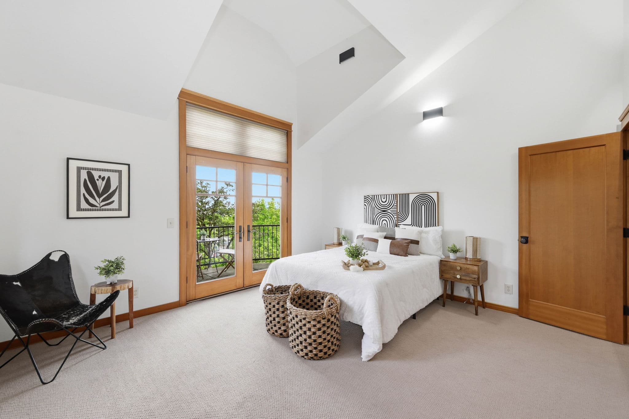 1829 Fairmont Blvd. interior gallery view 47