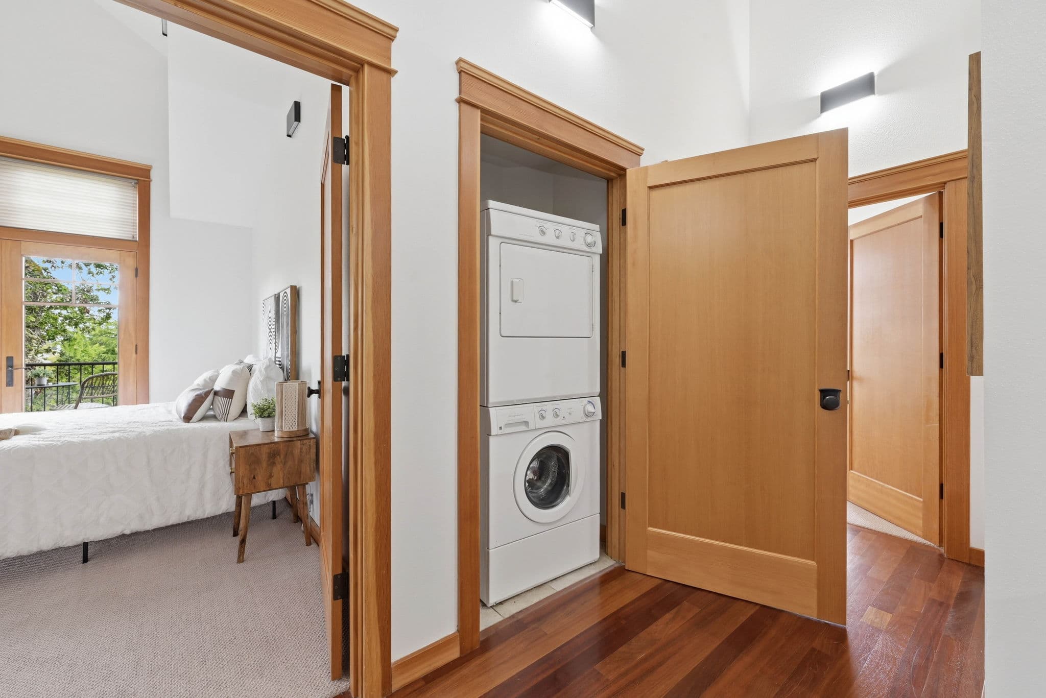 1829 Fairmont Blvd. interior gallery view 50