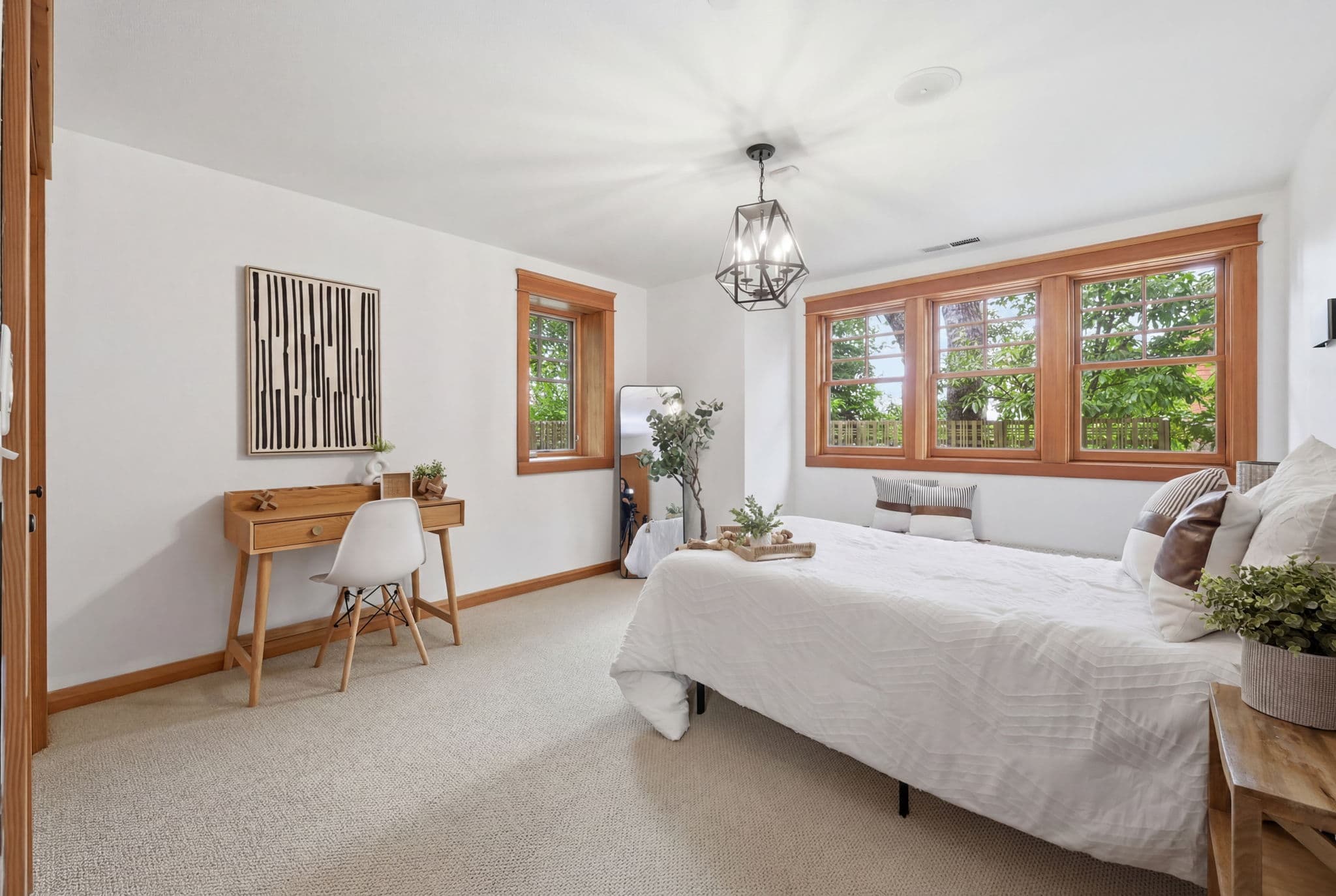 1829 Fairmont Blvd. interior gallery view 52