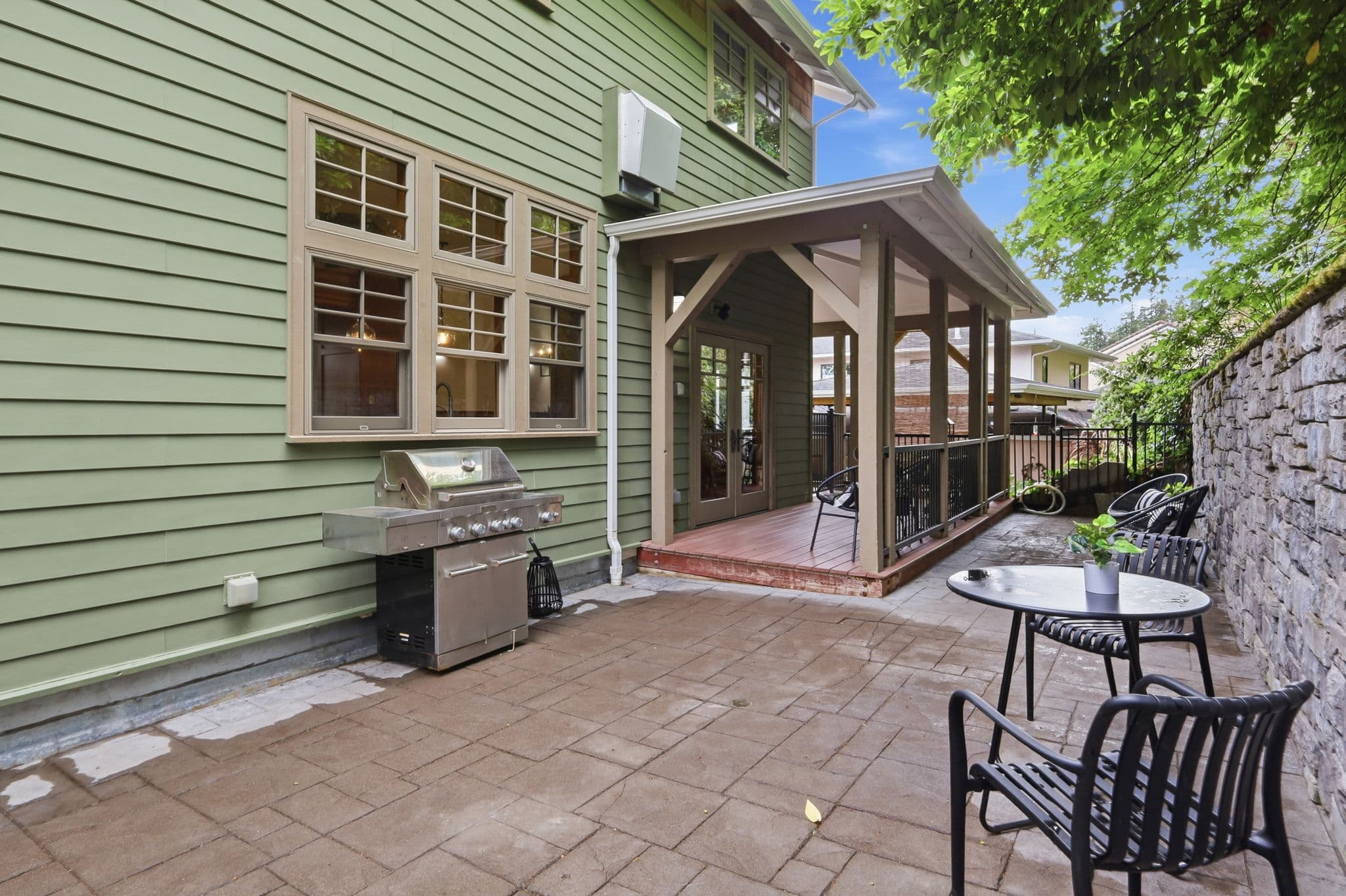 1829 Fairmont Blvd. interior gallery view 58