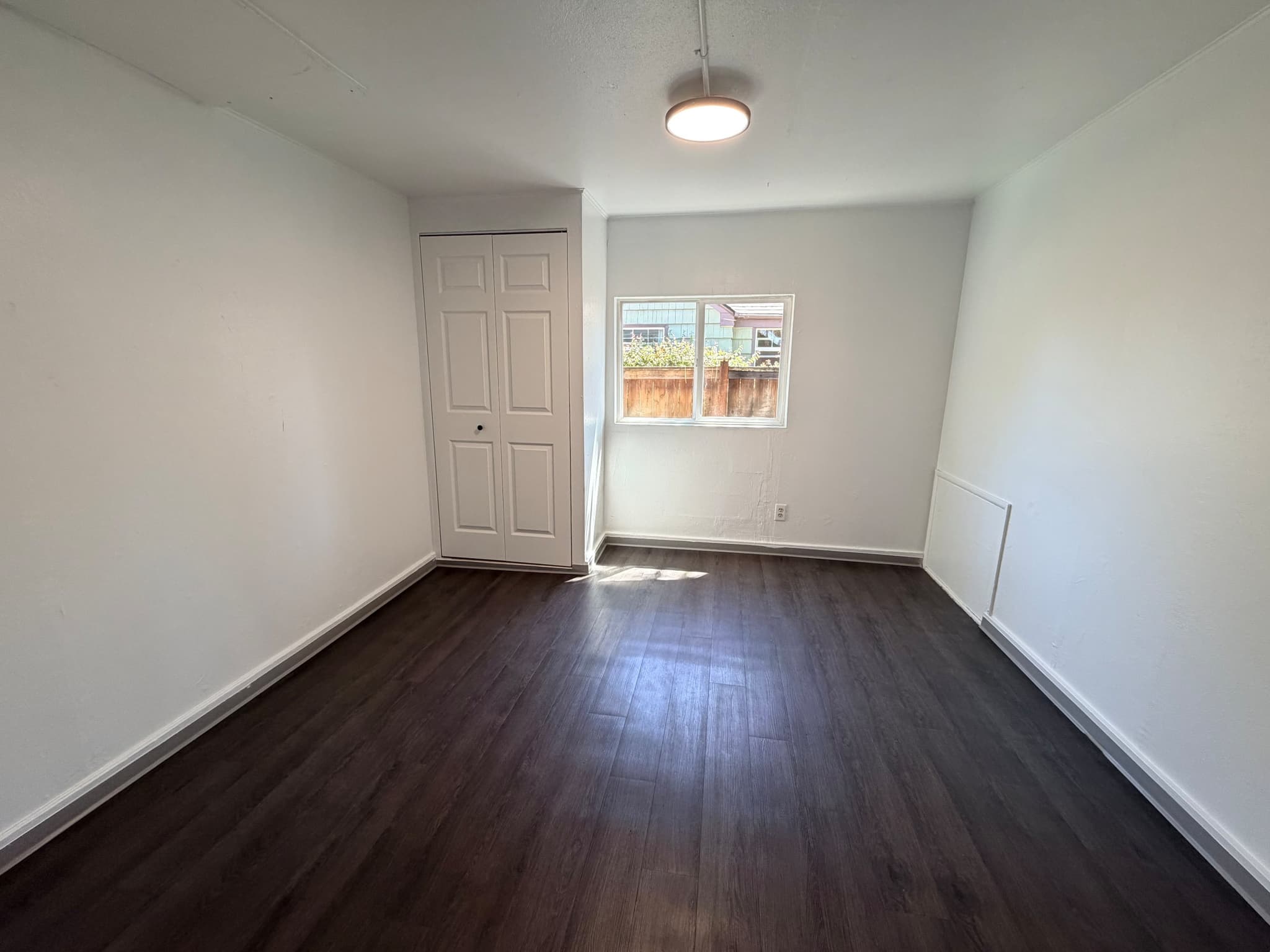 560 W 13th - 1320 Washington interior gallery view 48